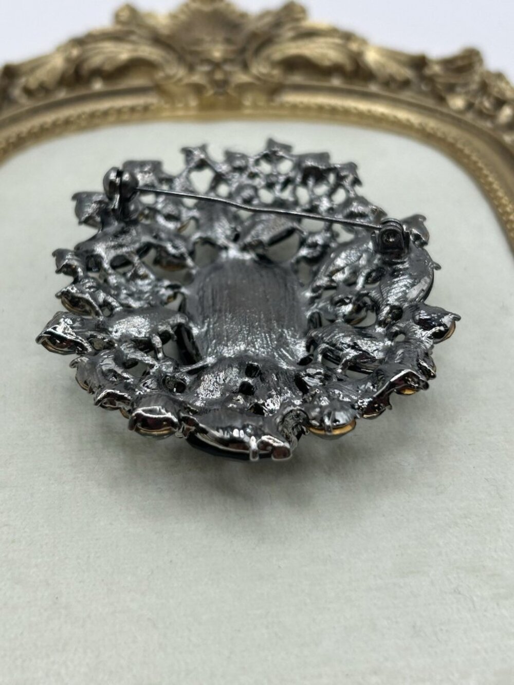 Large Black Rhinestone Costume Brooch Statement Pin Silver Tone Traitors Sparkle - Picture 8 of 10